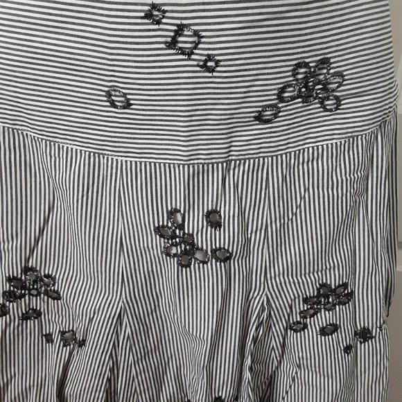 Allison Taylor Blue & White Pinstripe A Line Midi Skirt Applique Flowers - Picture 3 of 9